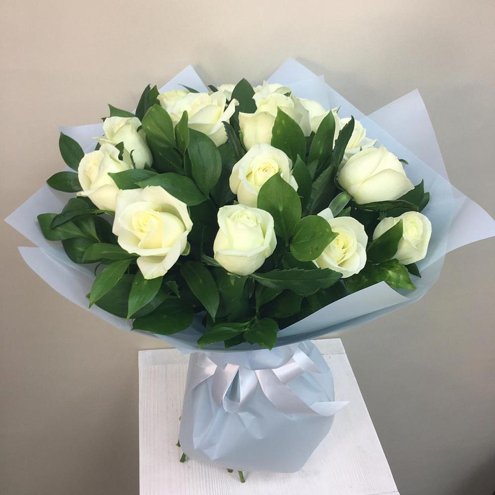 Букет 15 Белых роз Проуд в Прималкинском