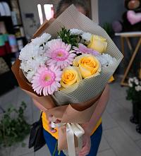 Букет цветов из:  Герберы, Розы и Хризантемы в Прималкинском