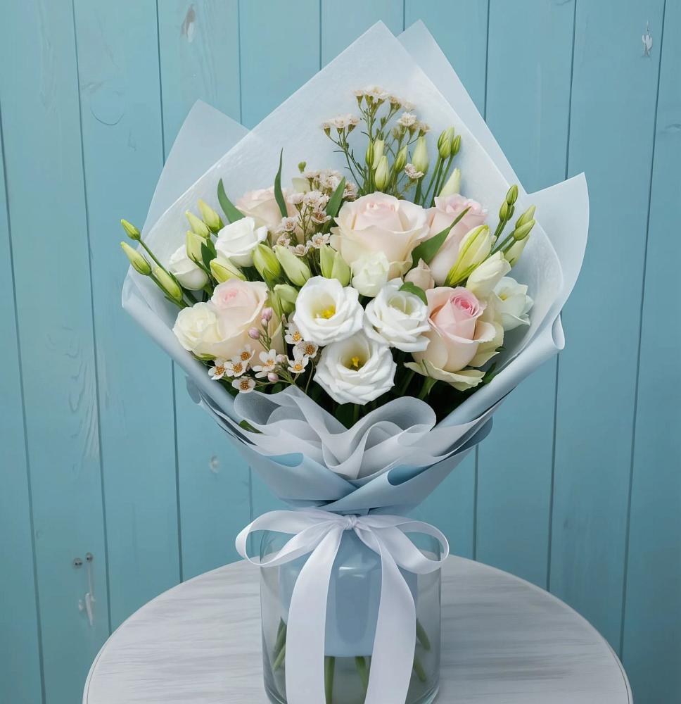 Букет цветов из: Розы и Лизиантусы в Прималкинском