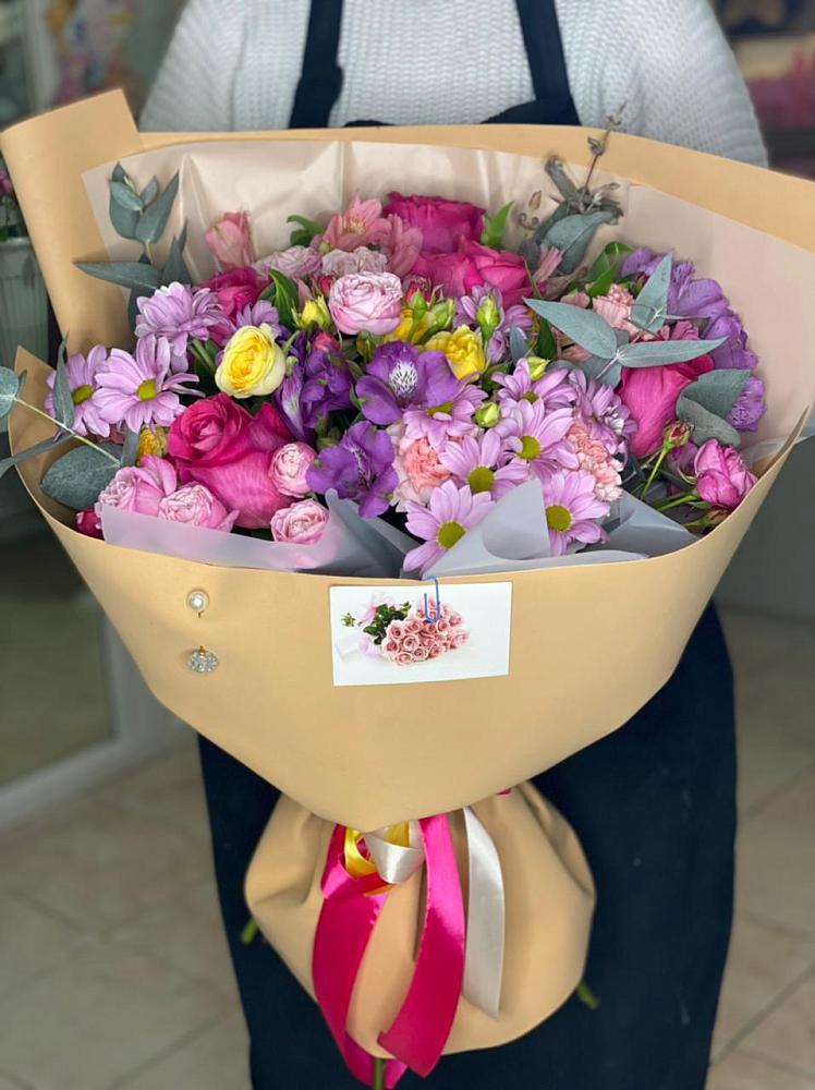 Букет цветов из: Хризантемы, Гвоздики и Альстромерии в Прималкинском