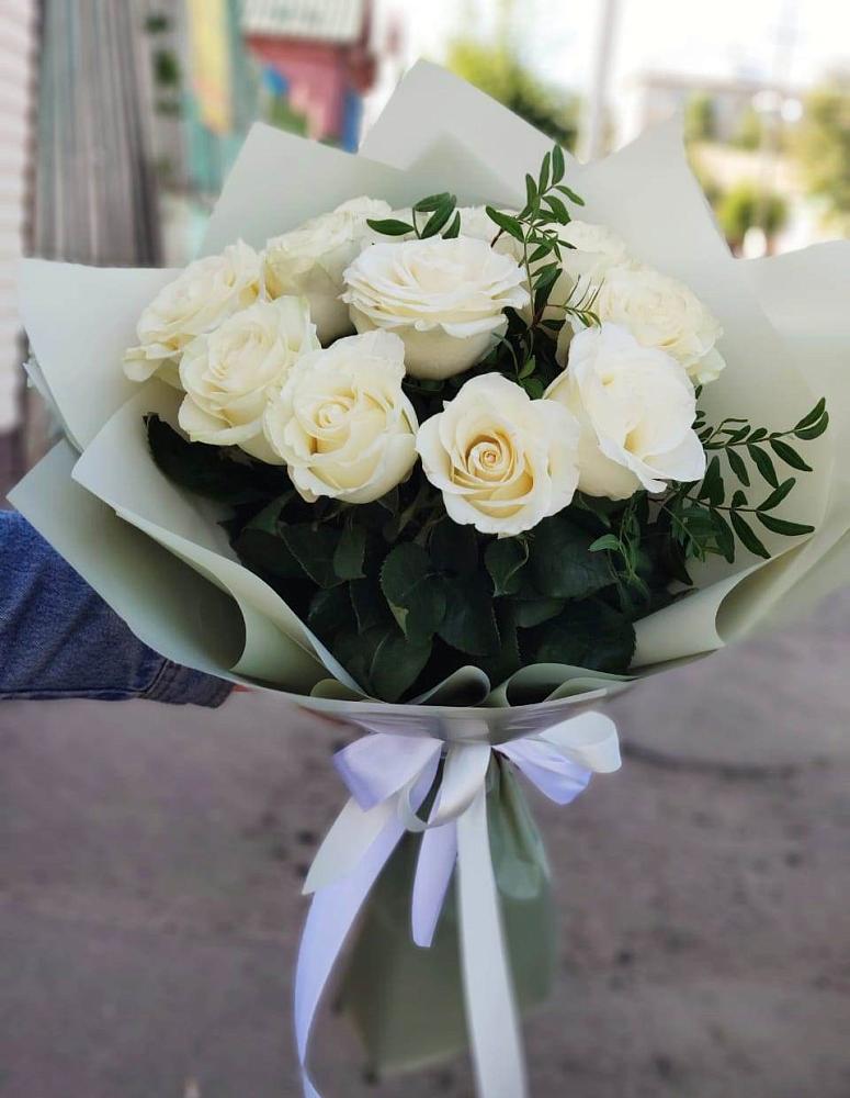 Букет Белые розы Проуд в Прималкинском
