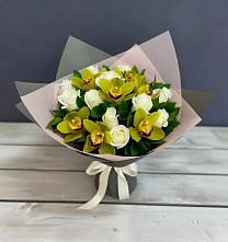 Букет цветов из:  Орхидеи и Розы в Прималкинском