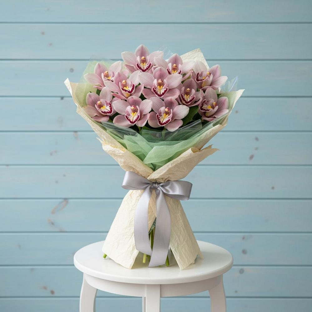 Букет цветов из: Орхидеи и Розы в Прималкинском