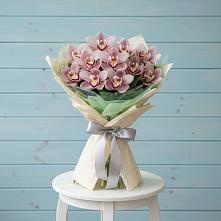 Букет цветов из:  Орхидеи и Розы в Прималкинском