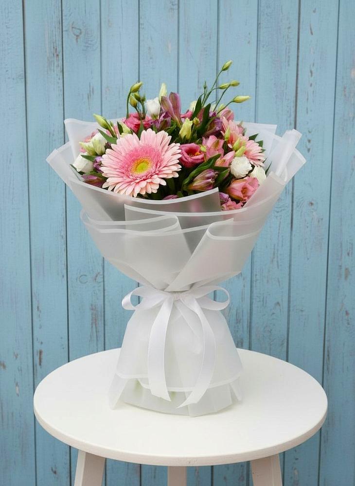 Букет цветов из: Герберы, Альстромерии и Лизиантусы в Прималкинском