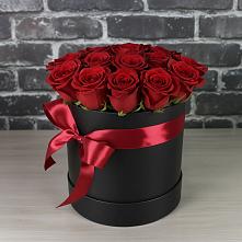 Цветочная композиция из Розы в шляпной коробке #REPLACE_PRED# Прималкинском