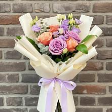 Букет цветов из:  Лизиантусы и Розы #REPLACE_PRED# Прималкинском