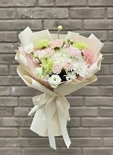 Букет цветов из:  Гвоздики, Розы, Лизиантусы и Хризантемы #REPLACE_PRED# Прималкинском