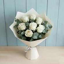 Букет Белые розы в Эвкалипте в Прималкинском
