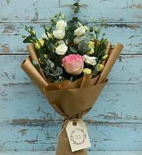 Букет цветов из:  Розы и Лизиантусы #REPLACE_PRED# Прималкинском